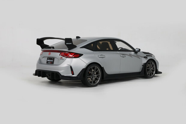 Otto Mobile 1:18 Honda Civic Type R Mugen Group B Mate silver 2024. Levering 12-2025