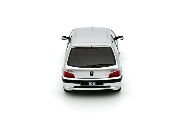Otto Mobile 1:18 Peugeot 106 Quiksilver Gris Quartz 2000. Levering 10-2025
