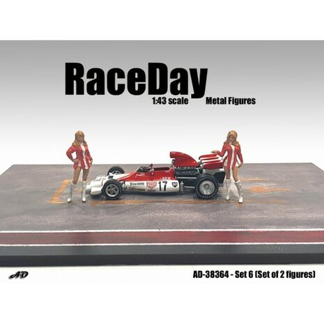American Diorama 1:43 Race Day Metal Figure set no 6 - set 2 figuren, excl. auto