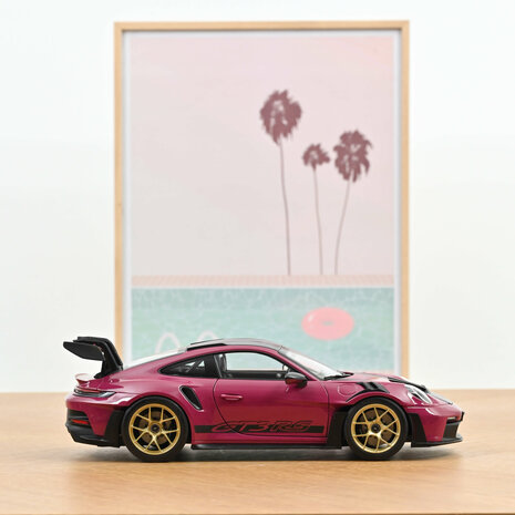Norev 1:18 Porsche 911 GT3 RS w/Weissach Pack 2022 Ruby Star. Levering 09-2025