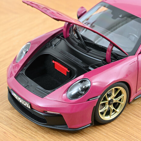 Norev 1:18 Porsche 911 GT3 2021 Ruby Star Neo. Levering 09-2025