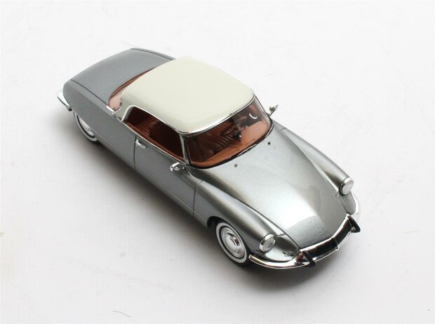 Matrix 1:43 Citroen DS21 Grand Palais Coupe grijs. Verwacht Q3-2025