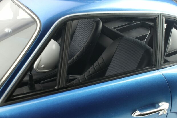 GT Spirit 1:8 Renault - Alpine A110 1800 Groupe 4 blue 1973 incl showcase. Levvering 02-2026