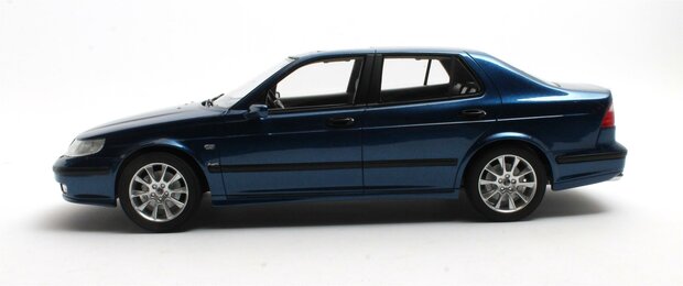 Cult Models 1:18 Saab 9-5 Turbo Aero Midnight blue metallic 1998