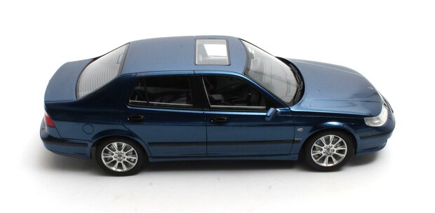 Cult Models 1:18 Saab 9-5 Turbo Aero Midnight blue metallic 1998