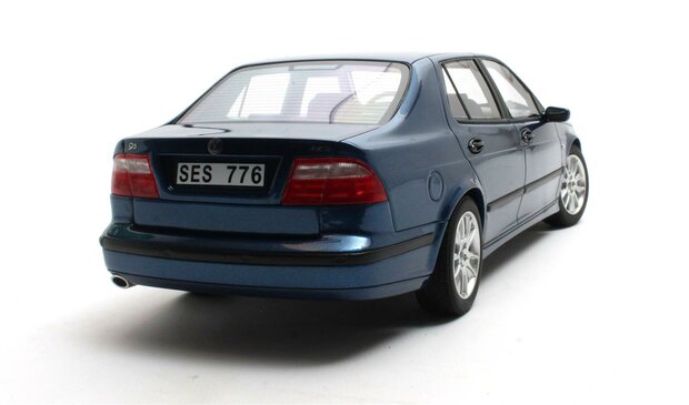 Cult Models 1:18 Saab 9-5 Turbo Aero Midnight blue metallic 1998