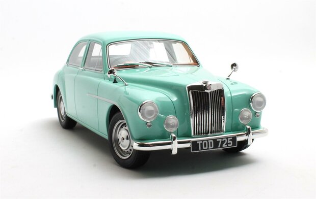 Cult Models 1:18 MG Magnette Island green 1956-1958