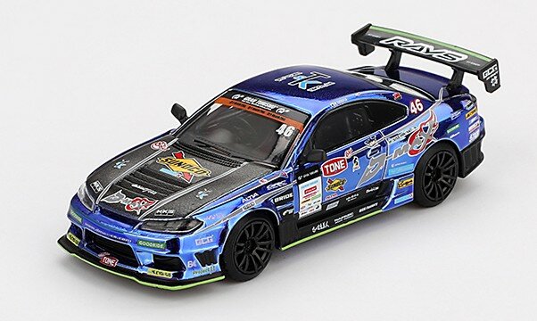 Mini GT 1:64 Nissan Silvia (S15) D-MAX no 46 D-MAX Racing 2023 - D1 Grand Prix, in blisterverpakking