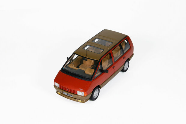Otto Mobile 1:18 Renault Espace 2000 TSE Rouge Cornaline 1984. Levering 11-2025
