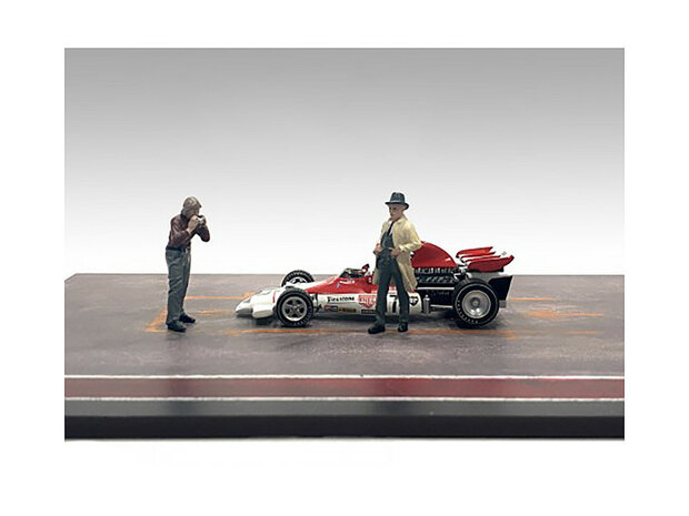 American Diorama 1:43 Race Day Metal Figure set no 3 - set 2 figuren