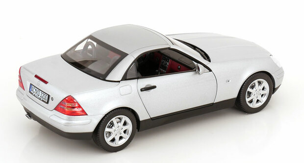 Norev 1:18 Mercedes Benz SLK 1996 Brillant Silver 2024