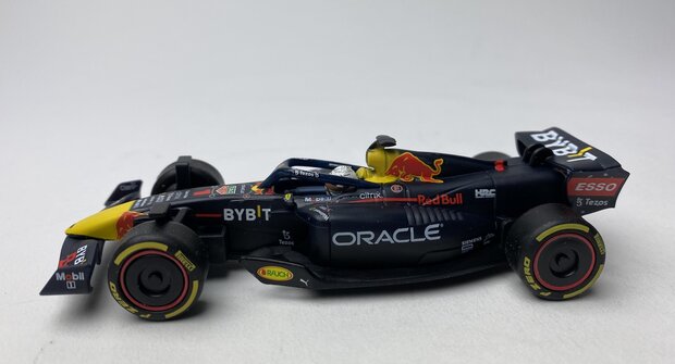 Carrera 1:43 Red Bull Racing RB18 No1 Max Verstappen, Diecast pull back