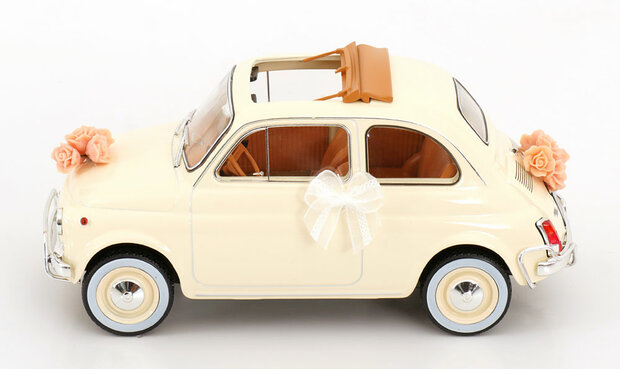 Norev 1:18 Fiat 500 L 1968 Ivory Wedding Gift