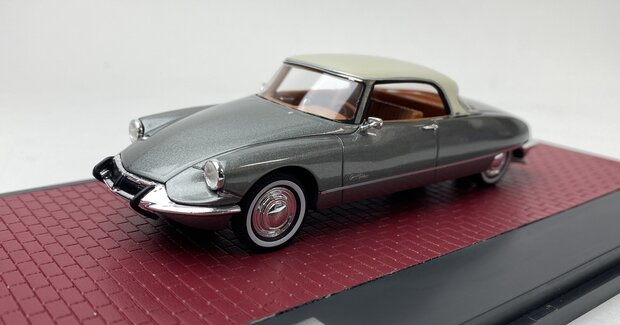 Matrix 1:43 Citroen DS21 Grand Palais Coupe grijs