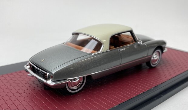 Matrix 1:43 Citroen DS21 Grand Palais Coupe grijs
