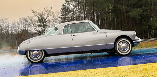 Matrix 1:43 Citroen DS21 Grand Palais Coupe grijs