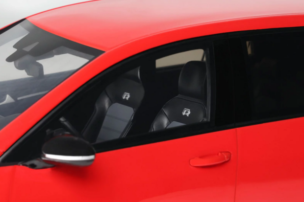 Otto Project Cars 1:18 Volkswagen Golf 7.5 R Oettinger Tornado Red 2018. Levering 11 -2025 - uitverkocht in pre-order