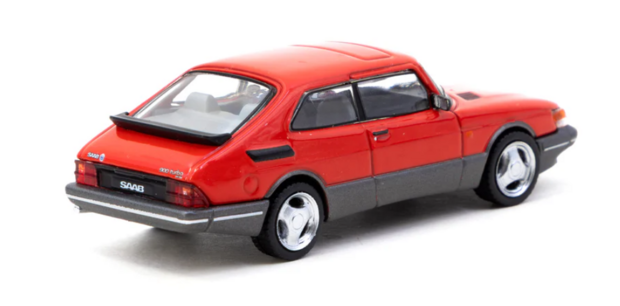 Tarmac 1:64 Saab 900 Turbo Red with Tarmac Cards - GLOBAL64