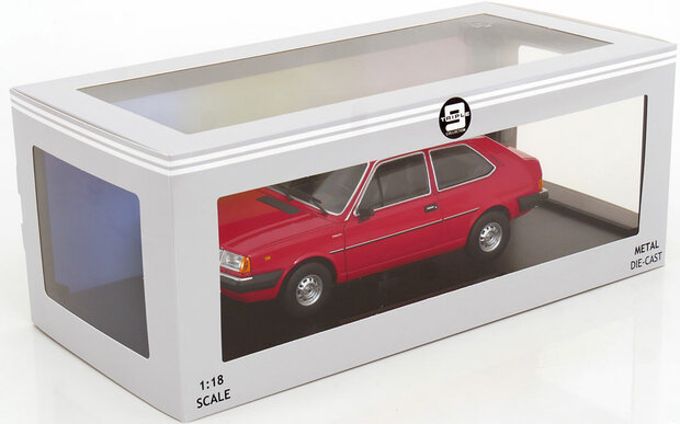 Triple9 1:18 Volvo 343, 1982 - rood. Binnenkort leverbaar - voorbestellen,