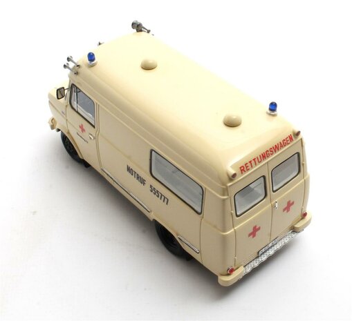Matrix 1:43 Opel Blitz Voll Rettungswagen Neurenberg 65-75 beige. Verwacht Q1-2026