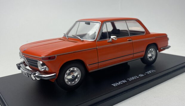 Atlas 1:24 BMW 2002 Tii 1971, orange