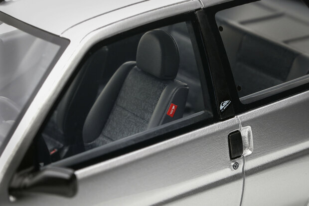 Otto Mobile 1:18 Peugeot 106 Quiksilver Gris Quartz 2000