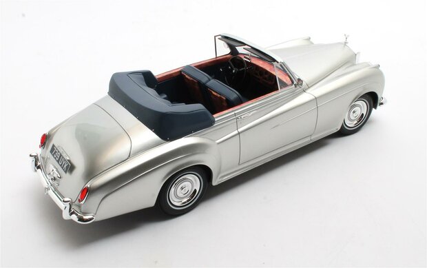 Cult Models 1:18 Rolls Royce Silver Cloud DHC Shell grey 60-62