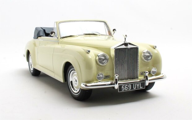 Cult Models 1:18 Rolls Royce Silver Cloud DHC Ivory 60-62