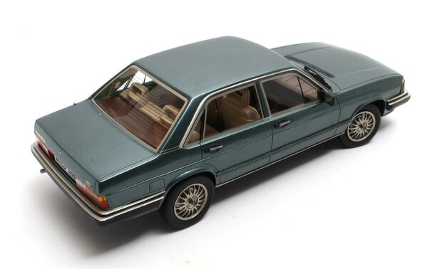 Cult Models 1:18 Audi 200 5T typ 43 blue metallic 80-82