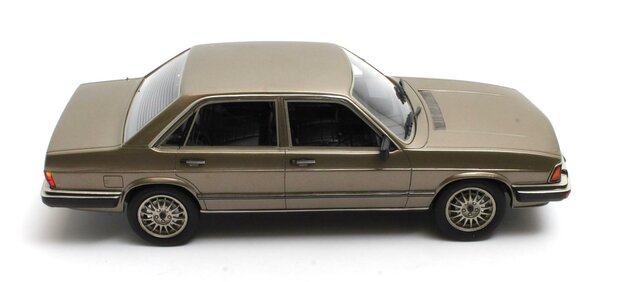 Cult Models 1:18 Audi 200 5T typ 43 gold metallic 80-82