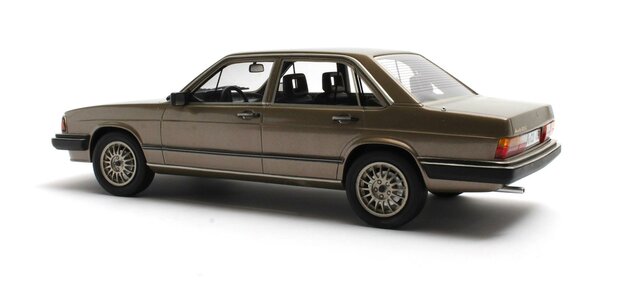 Cult Models 1:18 Audi 200 5T typ 43 gold metallic 80-82