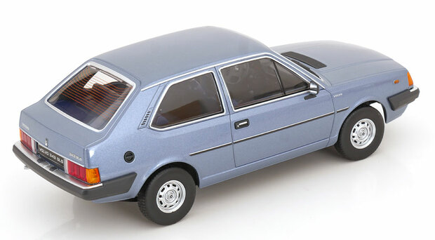 Triple9 1:18 Volvo 343 GLS 1982 - blue metallic