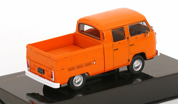 IXO 1:43 Volkswagen T2 DoKa Pick up oranje 1972