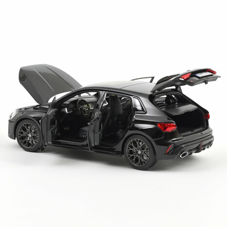 Norev 1:18 Audi RS 3 2025 Myth Black. Levering 12-2025