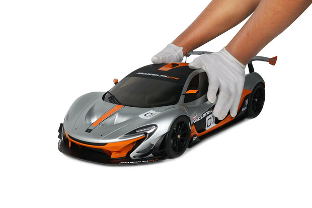 GT Spirit 1:8 MCLaren P1 GTR Pebble Beach grey 2014 incl showcase. Levering 06-2026