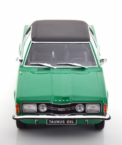 KK Scale 1:18 Ford Taunus GTX Limousine with vinylroof 1971 - green/flatblack