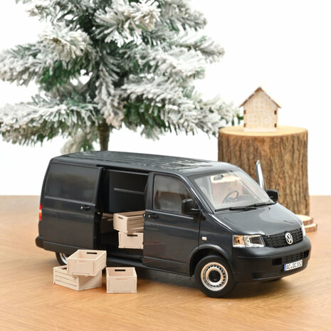 Norev 1:18 Volkswagen Transporter 2003 Grey