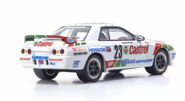 Kyosho 1:64 Castrol ( Nissan ) Skyline GT-R Gr.A 1990 No 23 with LED incl vitrine