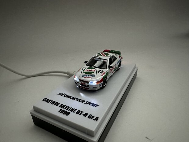 Kyosho 1:64 Castrol ( Nissan ) Skyline GT-R Gr.A 1990 No 23 with LED incl vitrine
