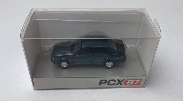 Premium Classixxs 1:87 Alfa Romeo 75 donkergroen 1988