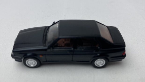 Premium Classixxs 1:87 Alfa Romeo 75 donkerblauw 1988