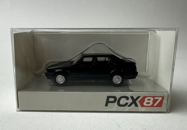 Premium Classixxs 1:87 Alfa Romeo 75 donkerblauw 1988