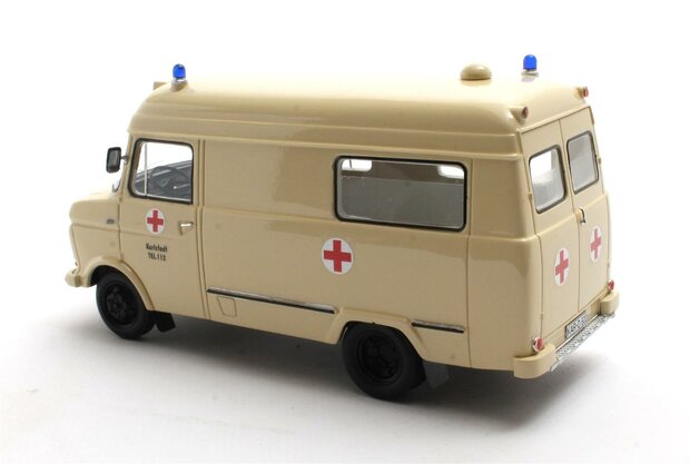 Matrix 1:43 Opel Blitz Voll Rettungswagen Karlstadt 65-75 beige