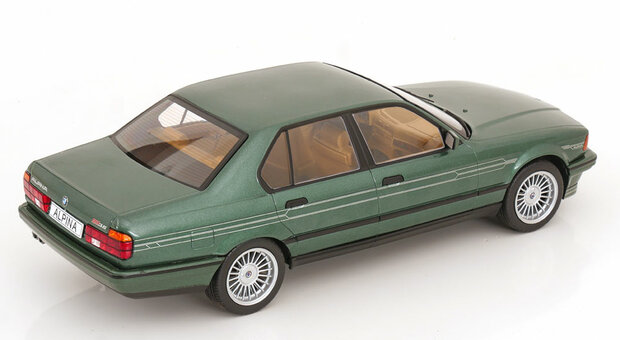 MCG 1:18 BMW Alpina B11 3,5 donkergroen 1992