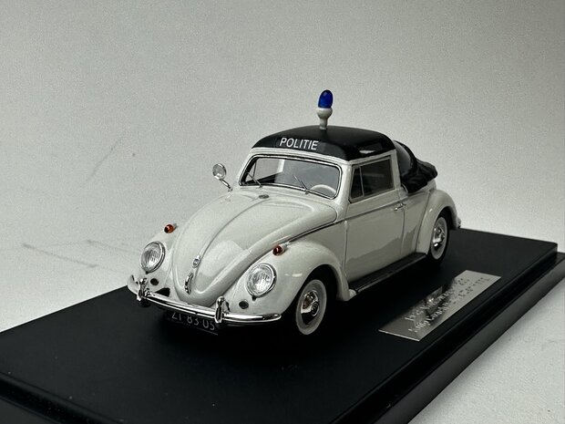 Matrix 1:43 Volkswagen Kever Beetle kuip coach politie Den Haag gesloten 1958