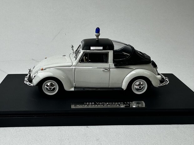 Matrix 1:43 Volkswagen Kever Beetle kuip coach politie Den Haag gesloten 1958