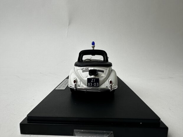 Matrix 1:43 Volkswagen Kever Beetle kuip coach politie Den Haag met tonneau 1958