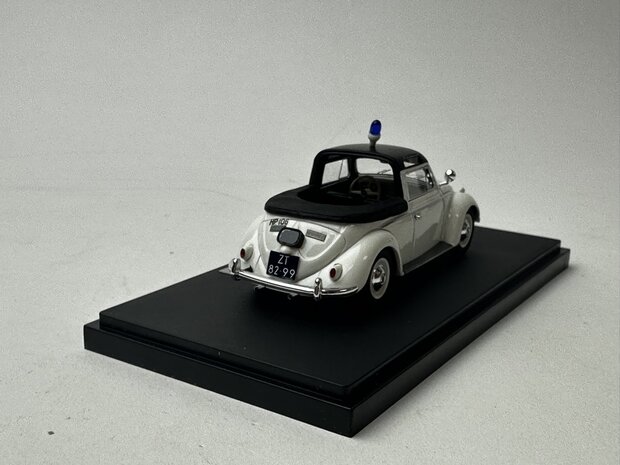 Matrix 1:43 Volkswagen Kever Beetle kuip coach politie Den Haag open 1958