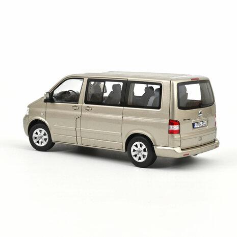 Norev 1:18 Volkswagen Multivan 2003 Wheat Beige metallic. Levering 05-2026