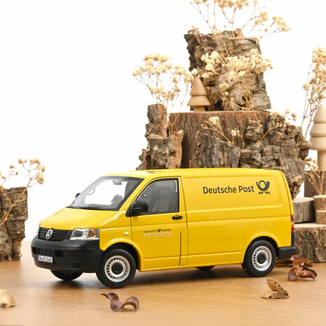Norev 1:18 Volkswagen Transporter 2003 - Deutsche Post geel - Levering 05-2026